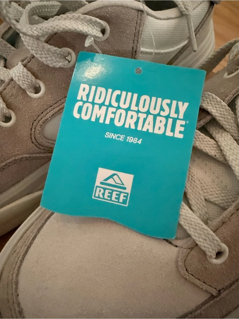 NWT Reef men’s El Jeffe sneakers size 9.5, never worn.